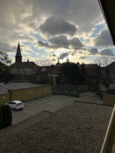 ODSTÚPIM KOZMETICKÝ SALÓN S PARKOVANÍM – KOŠICE - 2