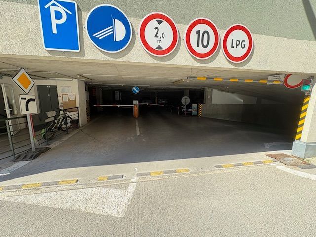 Predaj garážového státia v parkovacom dome na Mraziarenskej - 2