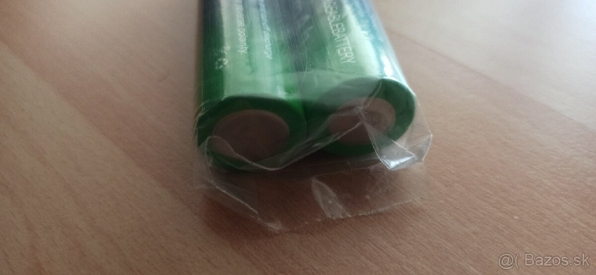 Predám lítiové nabíjateľné batérie 3,7V 980mAh Li-Ion NOVÉ - 2