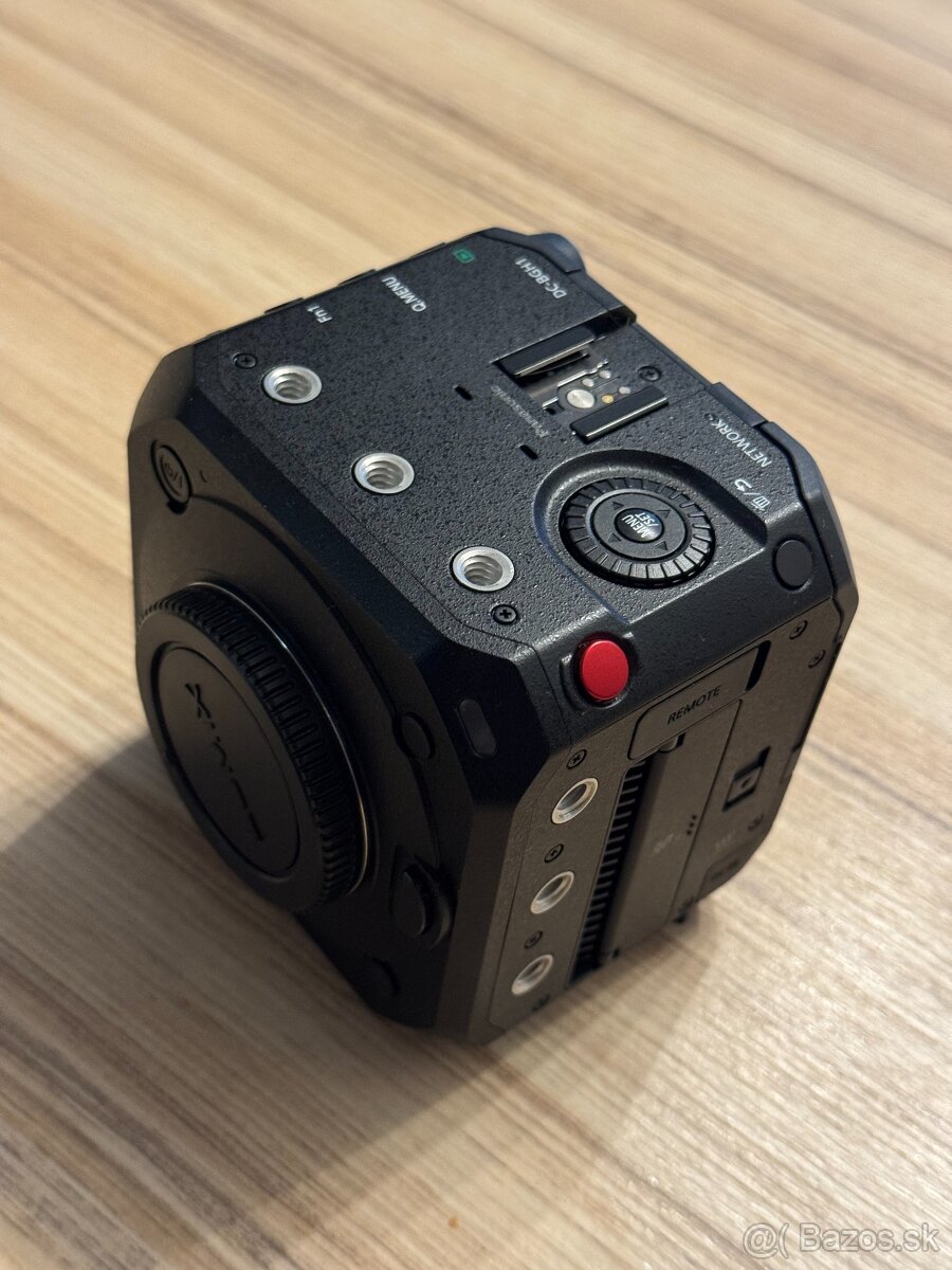 Panasonic LUMIX DC-BGH1 - 2