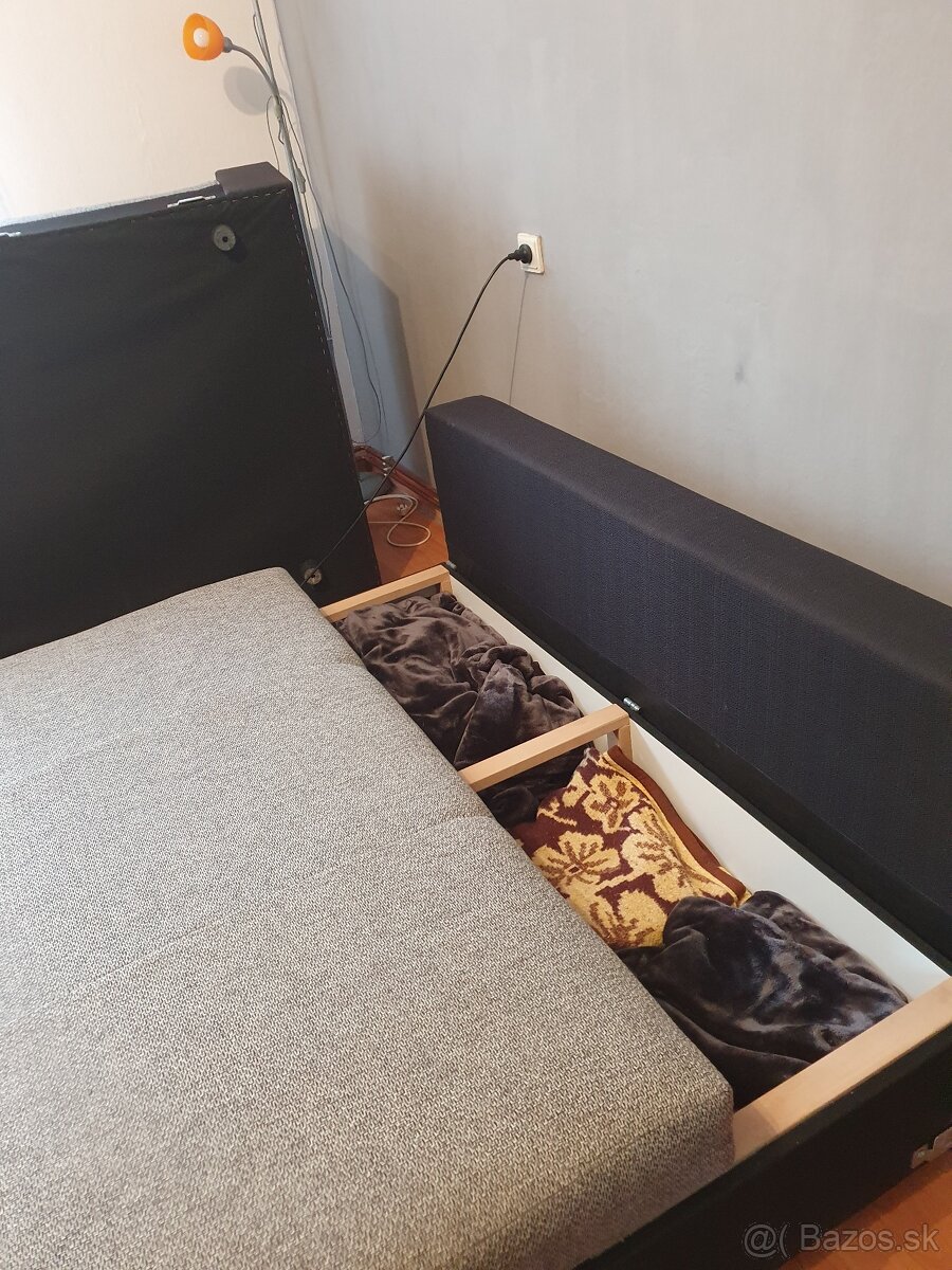 Predam rozkladaci gauč - 2