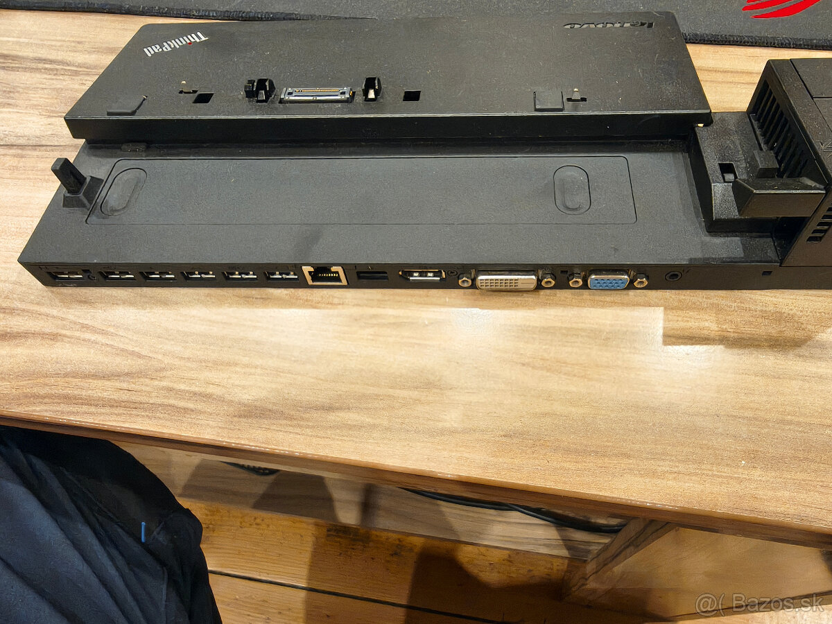 Dokovacia stanica Lenovo Thinkpad Pro dock - 2