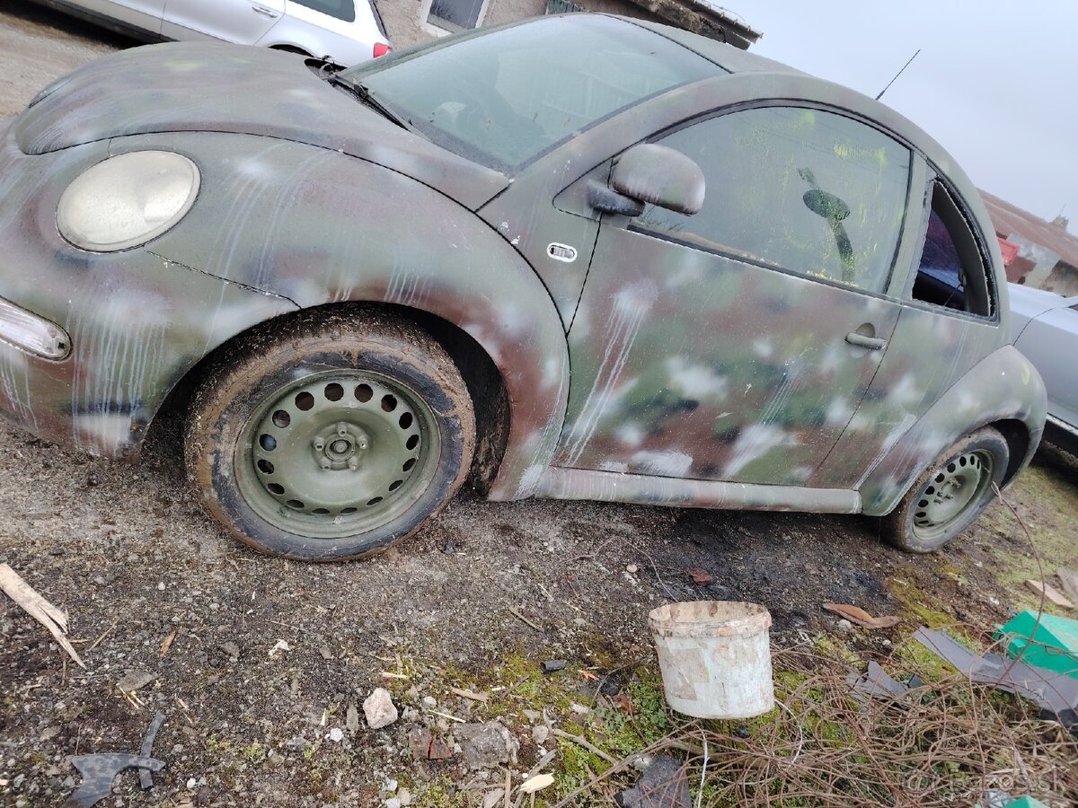 Wolkswagen Beetle 2.0 benzín - 2