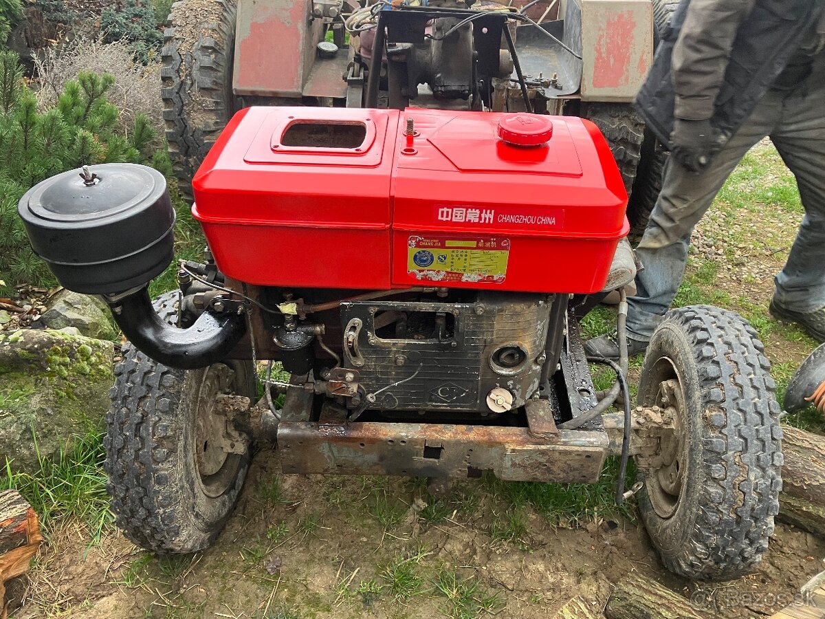 Traktor s vleckou - 2