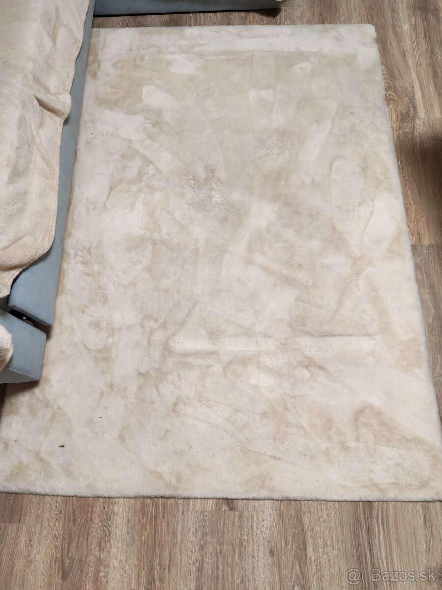 Koberec bezovy - 2