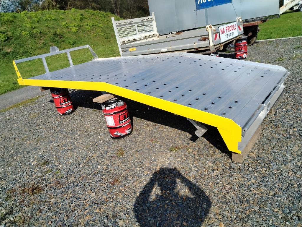 Prodám novou hliníkovou nástavbu odtahovky - 2