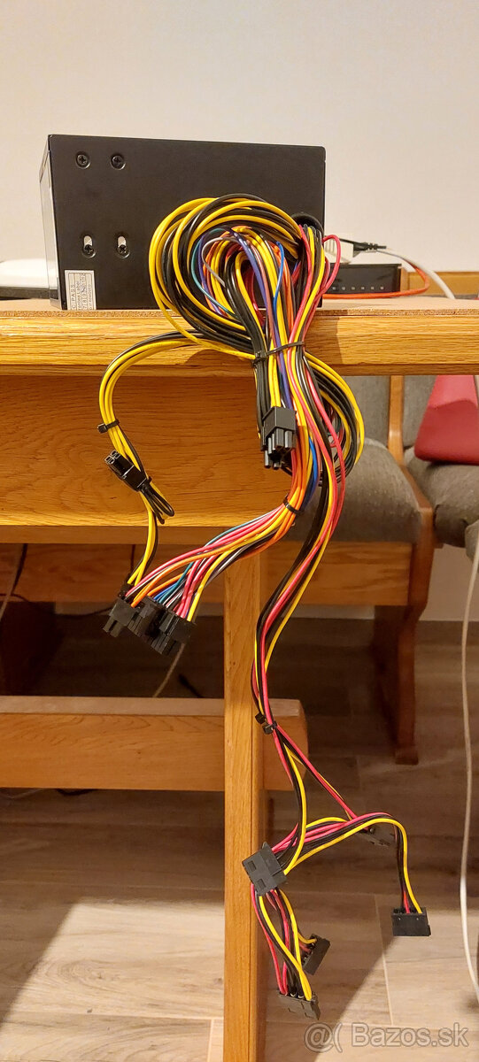napajaci zdroj pre PC .. - 2