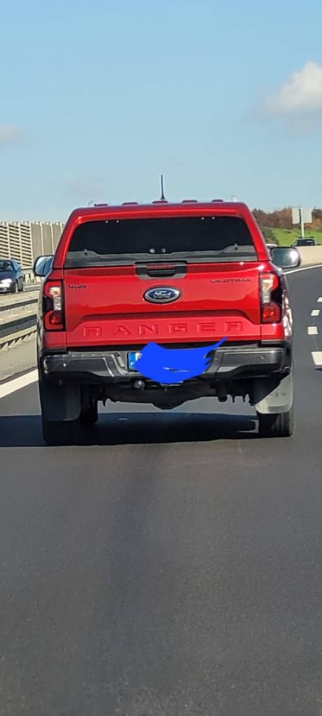 FORD RANGER ZADNY NARAZNIK - 2