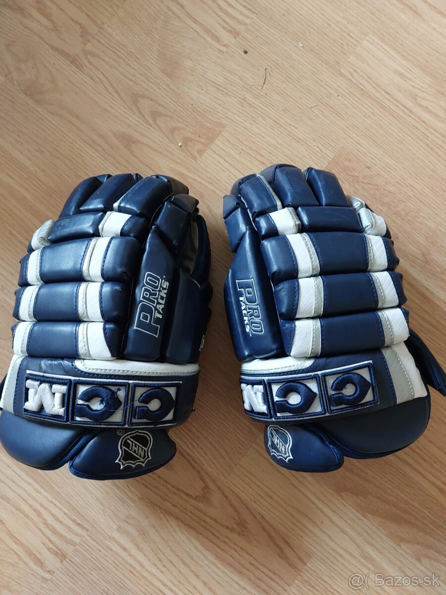 Predám výstroj hokejovu - 2