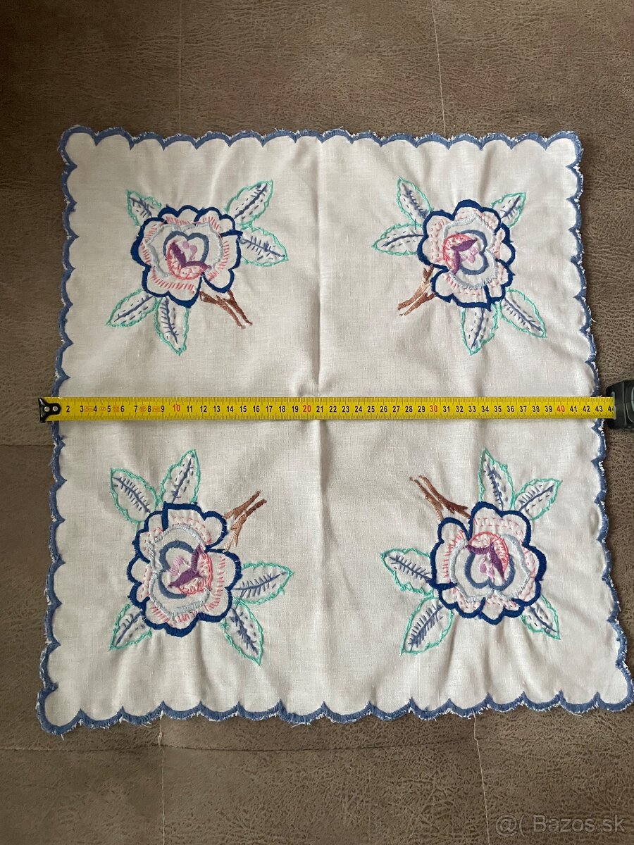 Obrus s kvetinkami - 2