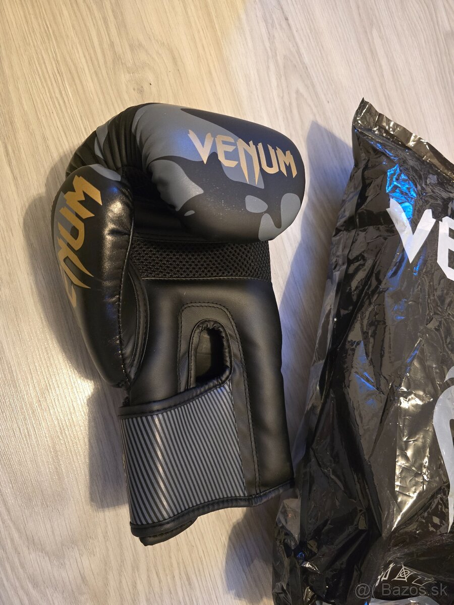 Predám VENUM rukavice - 2