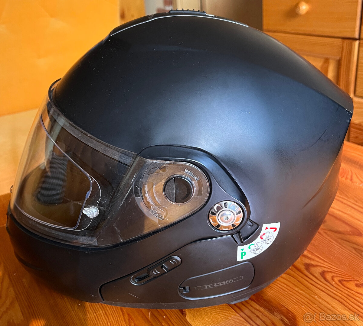 Predám prilbu Nolan N91 - 2