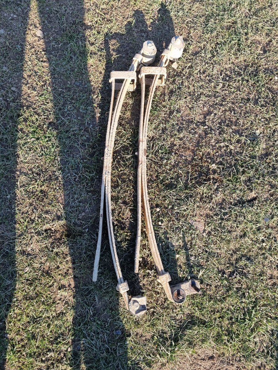 Predam na suzuki samurai listové pera - 2