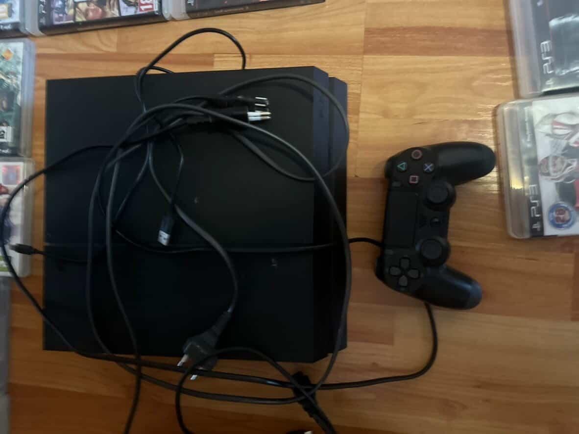 Konzoly Ps 4 a Ps 3 - 2