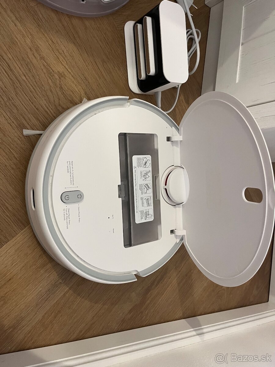 Robotický vysávač s mopom Xiaomi - 2