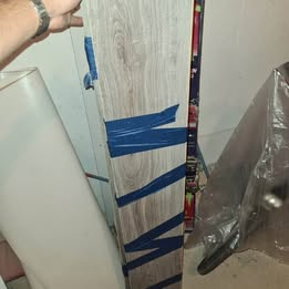 Sivá laminátová podlaha 2,64 m² - 2