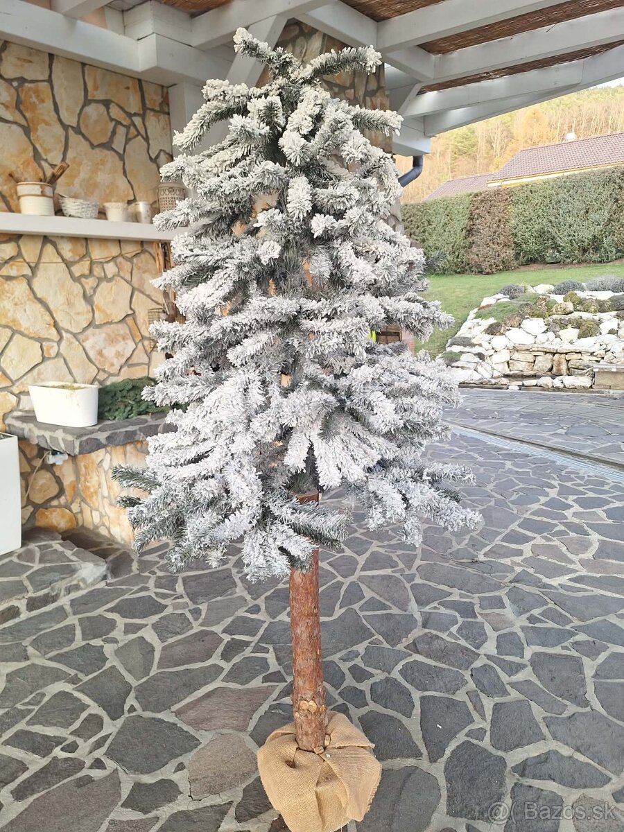 stromček vianočný na kmeni - 2