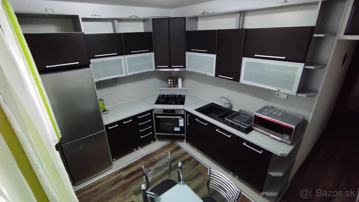 3-izbovy byt na prenájom na ulici Komenského - 2