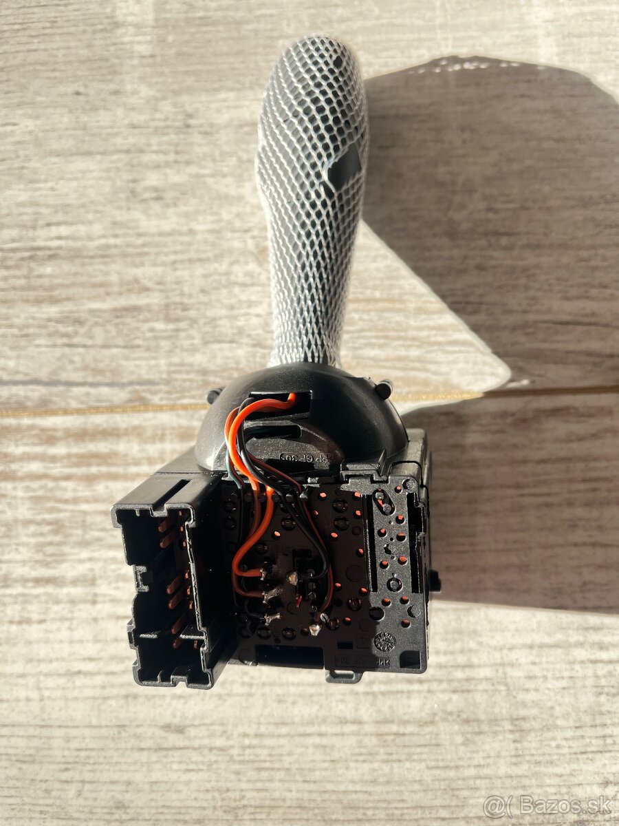 Ľavá páčka Dacia - 2