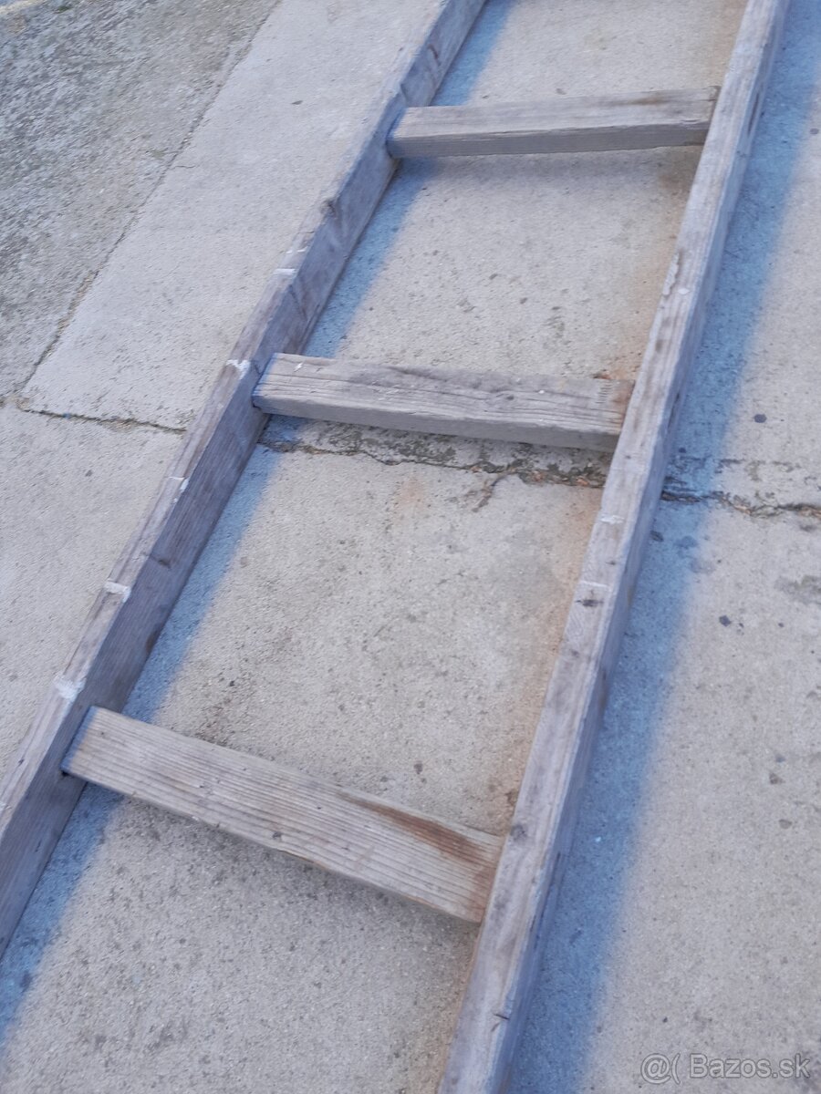 Predám drevený rebrík na dekoráciu - 2