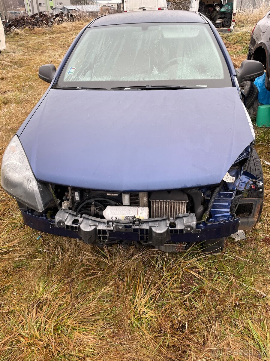 astra station wagon - 2