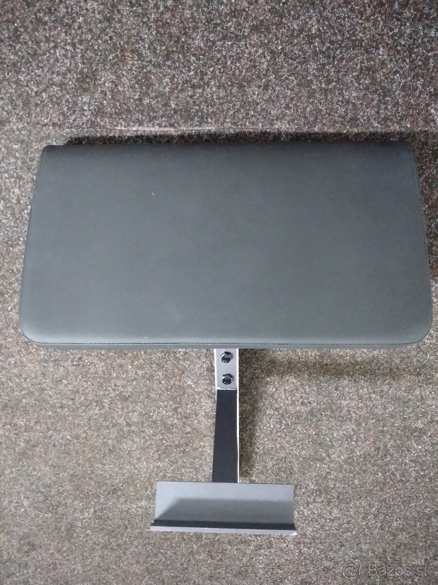 Bicepsová opierka Body Solid GPCA1 - 2