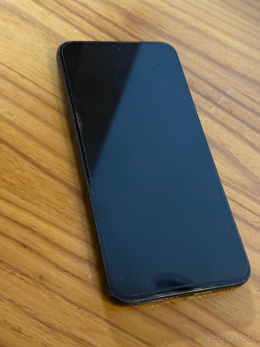 Samsung S23 cierny - 2