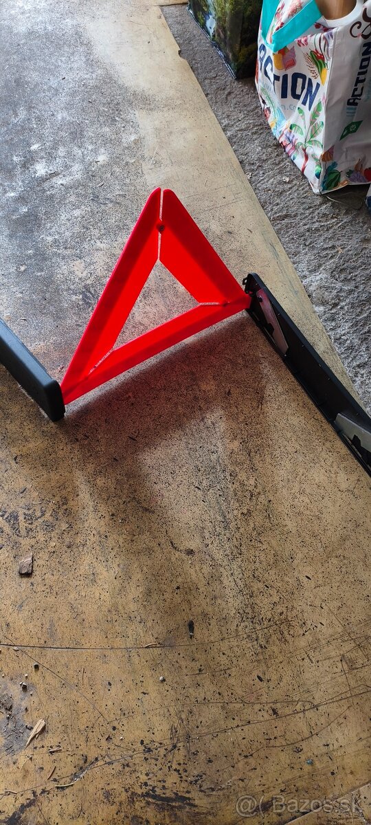 Výstražný trojuholník - 2