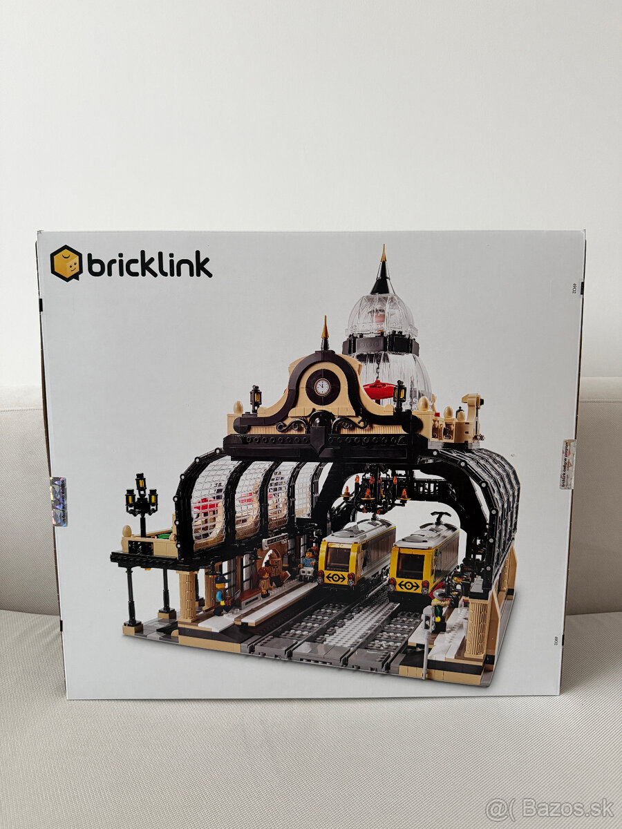 910002 LEGO Studgate Train Station - 2