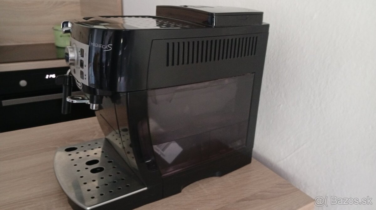 Kávovar Magnifica S - 2