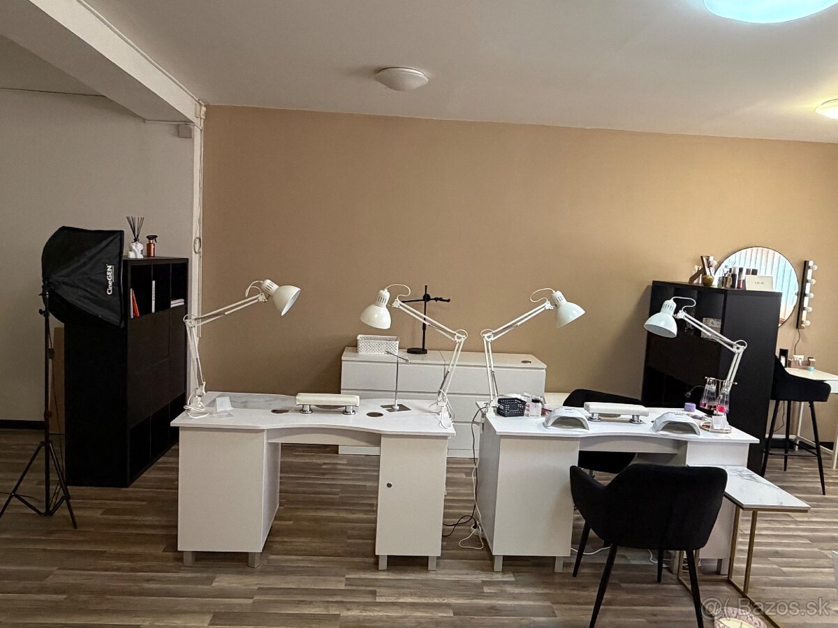 Hľadám manikérku - 2