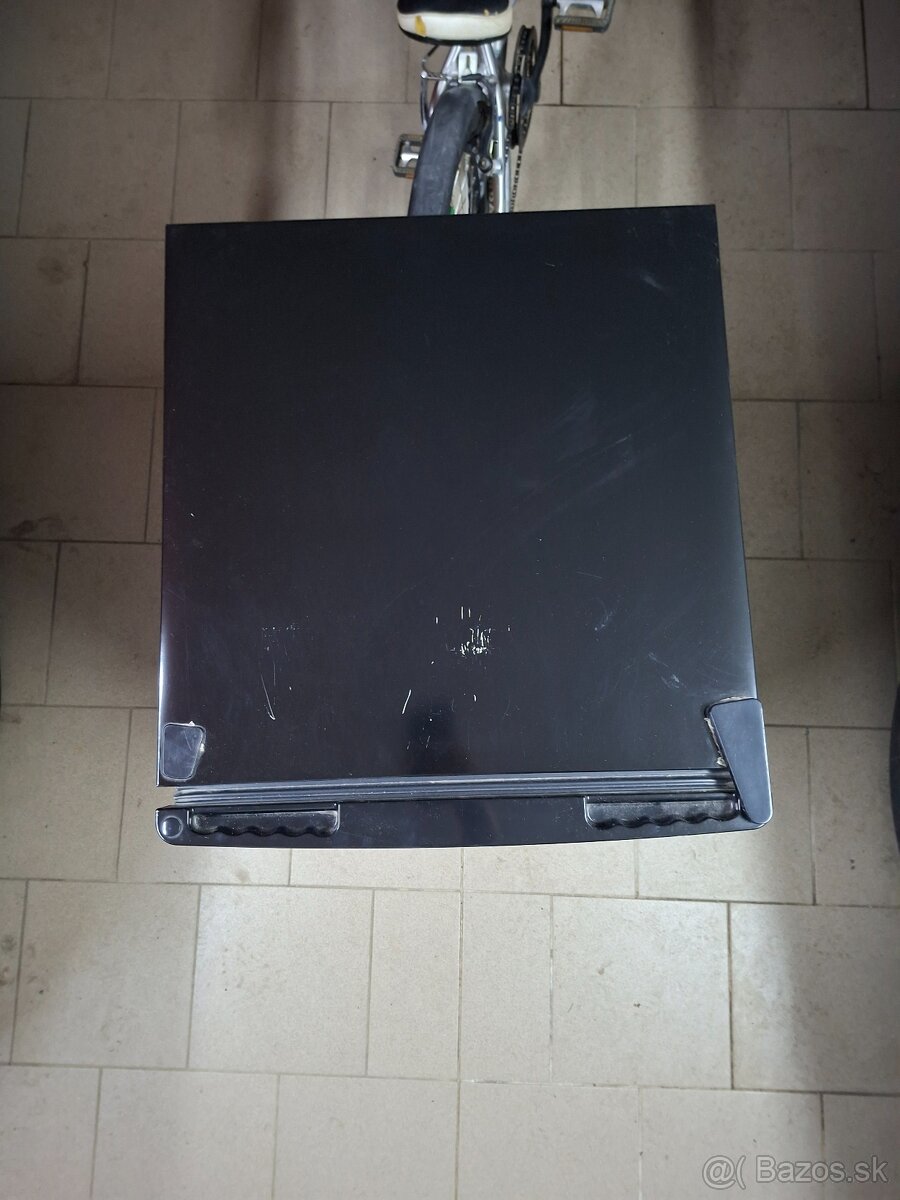 Chladnička na víno - 2