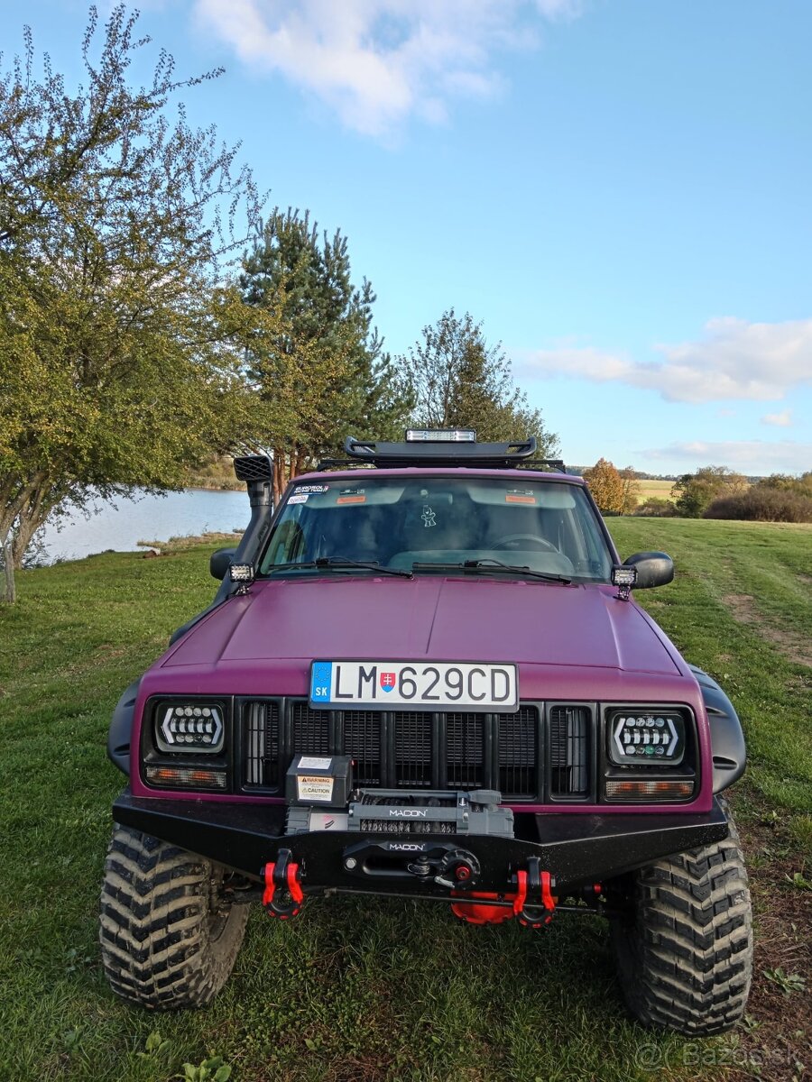 Jeep Cherokee XJ - 2