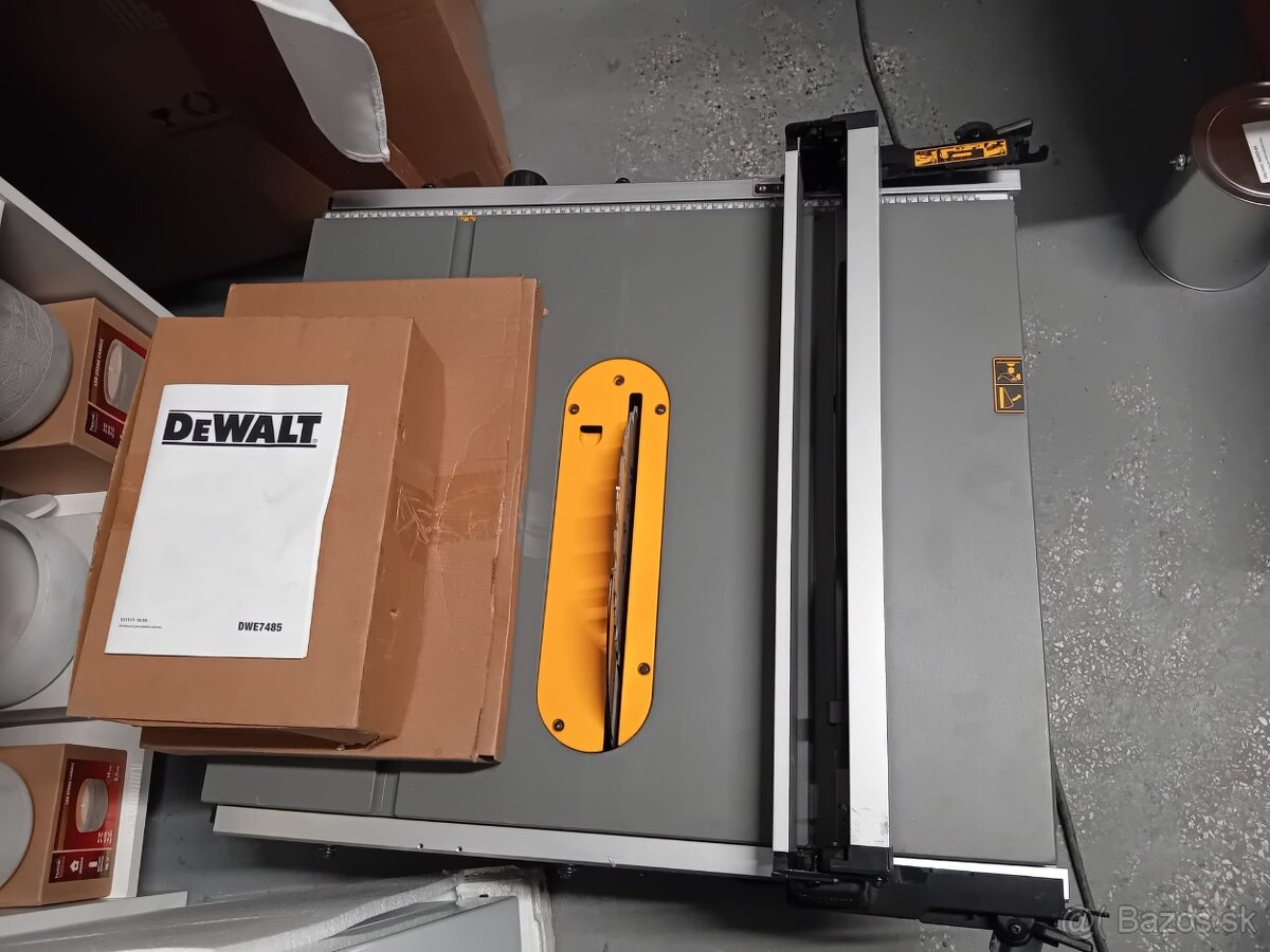 DEWALT stolová píla DWE7492 - 2