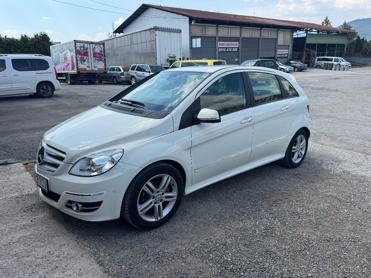 Mercedes-Benz B 200 cdi - 2