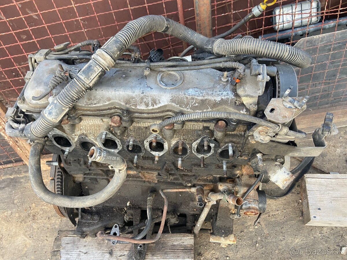 Motor Renault Mascott 2,8 tdi 107kw - 2