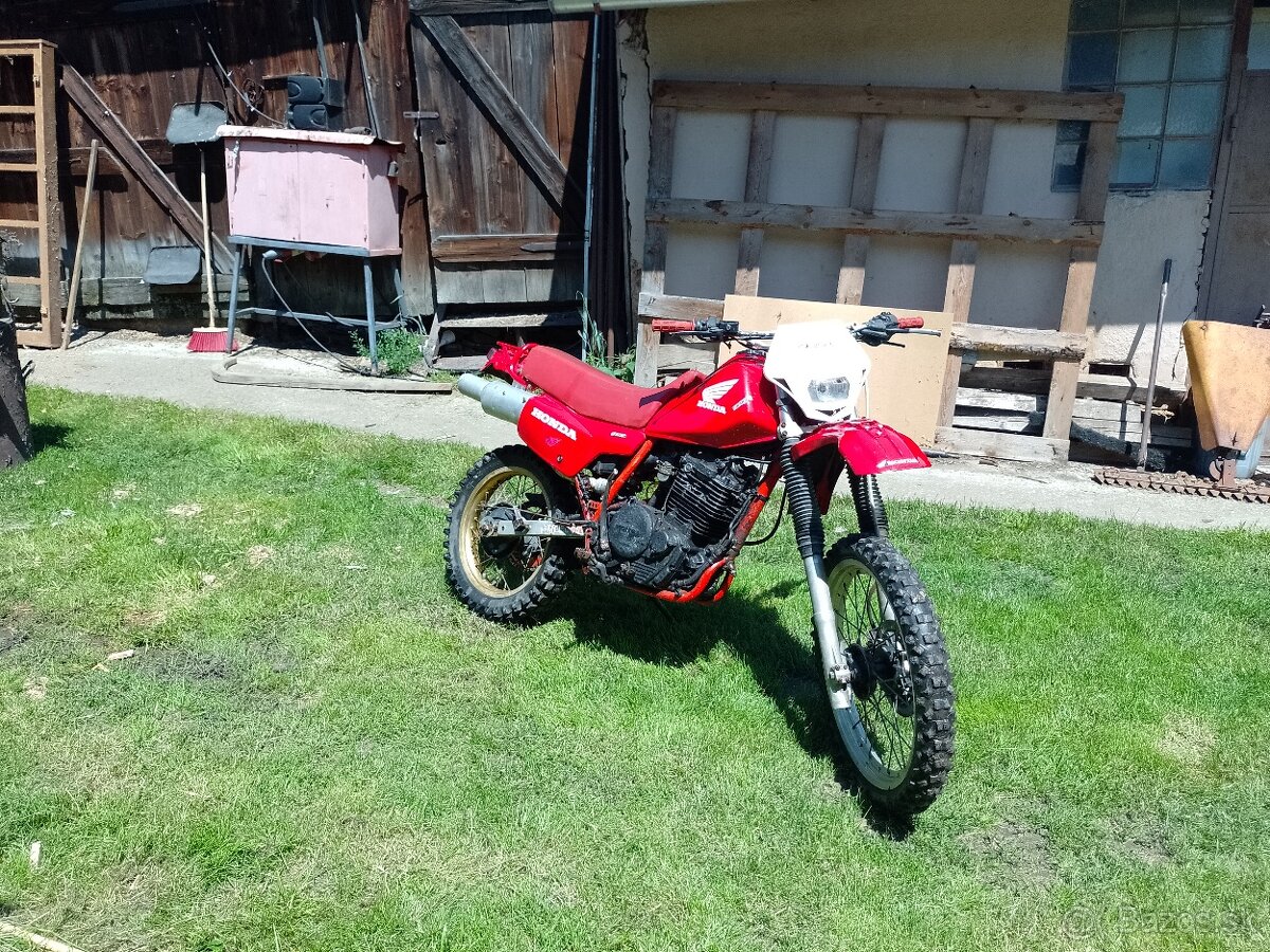 Honda xl600 r