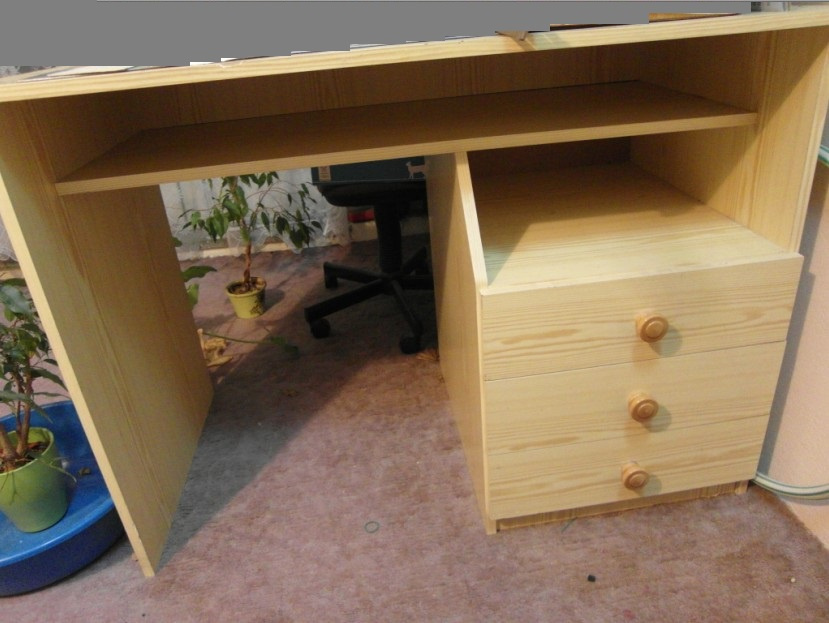 Predám písací stolík - 2