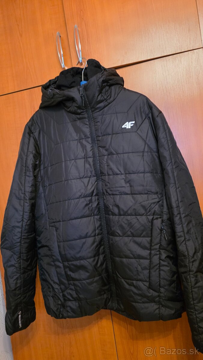 Perova vetrovka panska F4. Čislo XL nova - 2