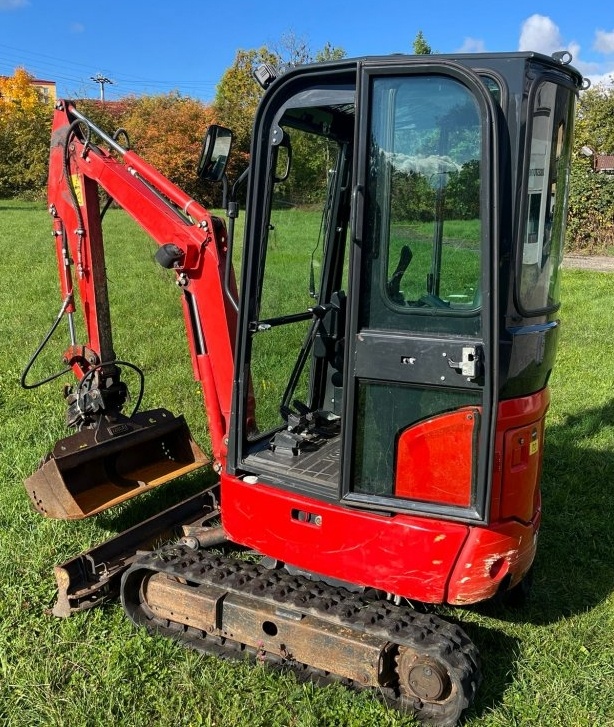 2022 minibagr Komatsu PC16 1.8t - 2