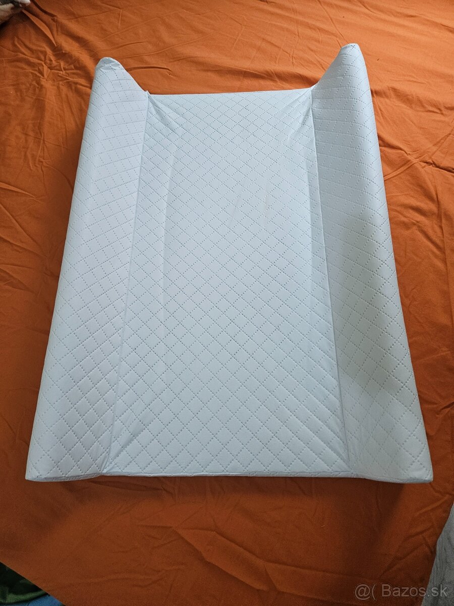 Postielka s matracom +prebalovacia podložka - 2