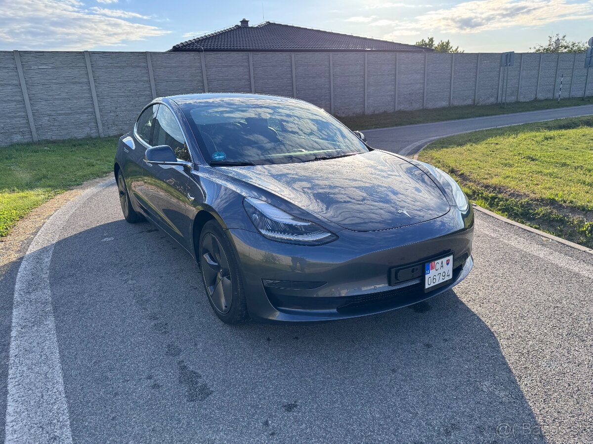 Prenájom Tesla 3 Long Range Dual Motor - 2