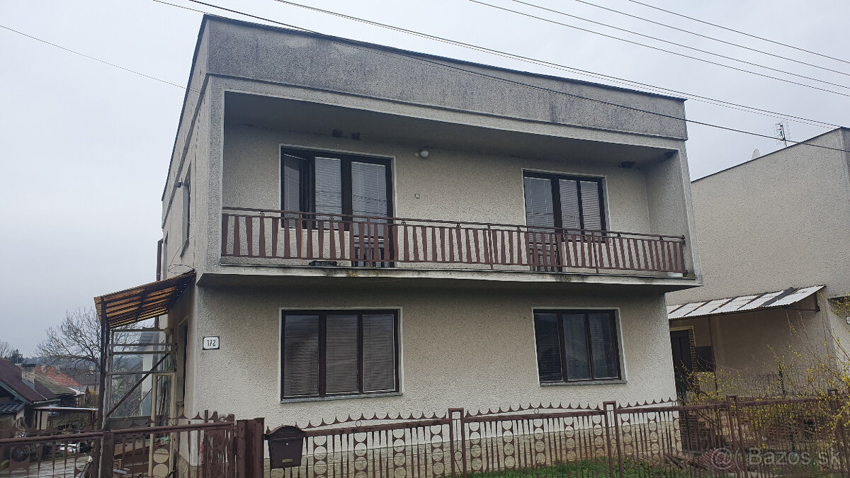 Dom s dvomi garážami Čerenčany - 2