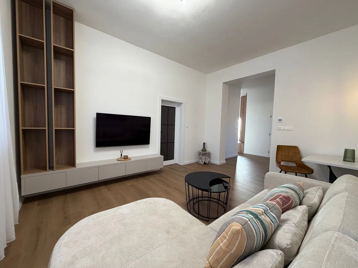 Moderný,nadštandardný byt v rodinnom dome so súkrom. dvorom - 2