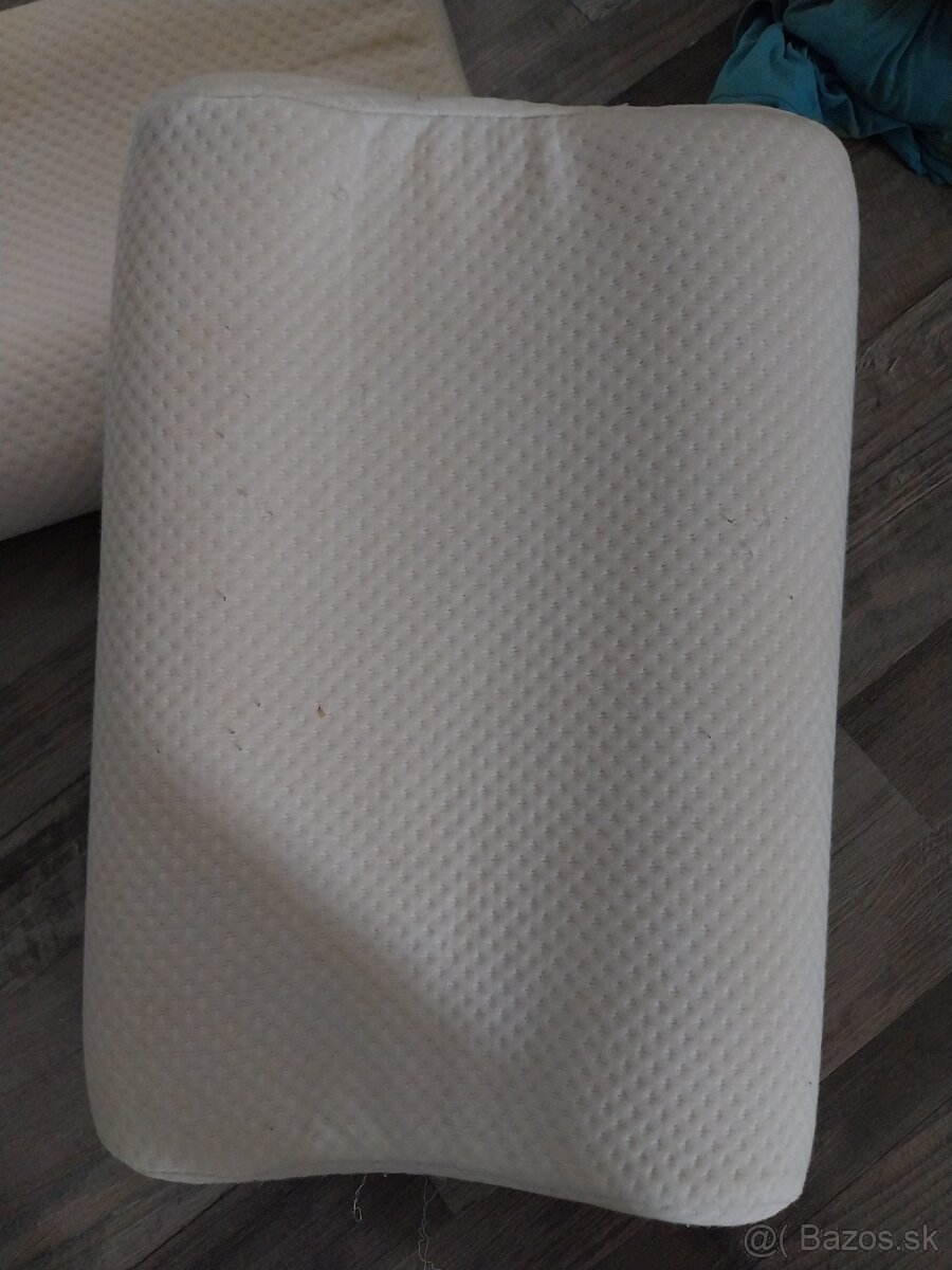 2ks ..ergonomicky vankus - 2