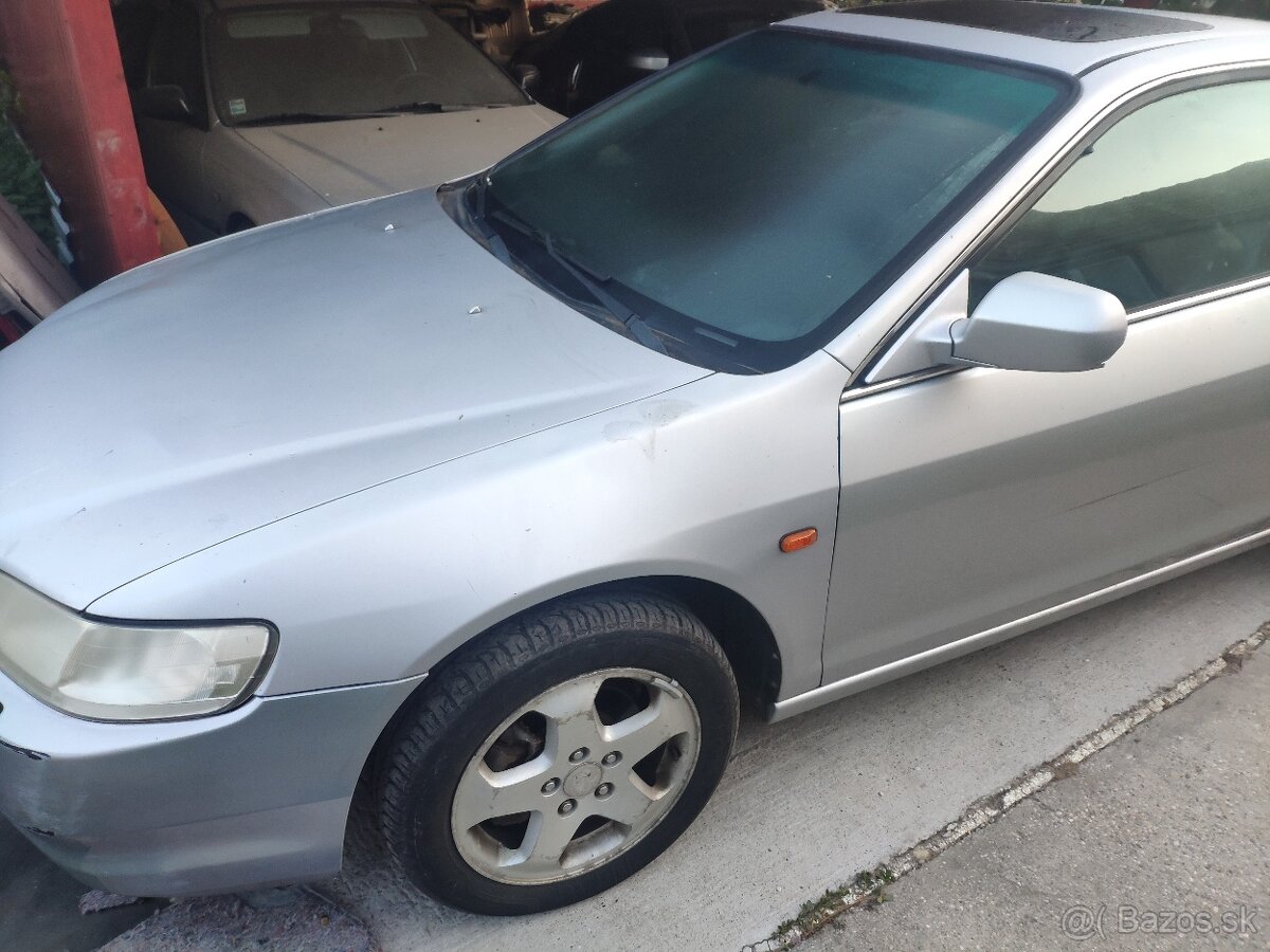 Rozpredam accord coupe 3,0v6 - 2