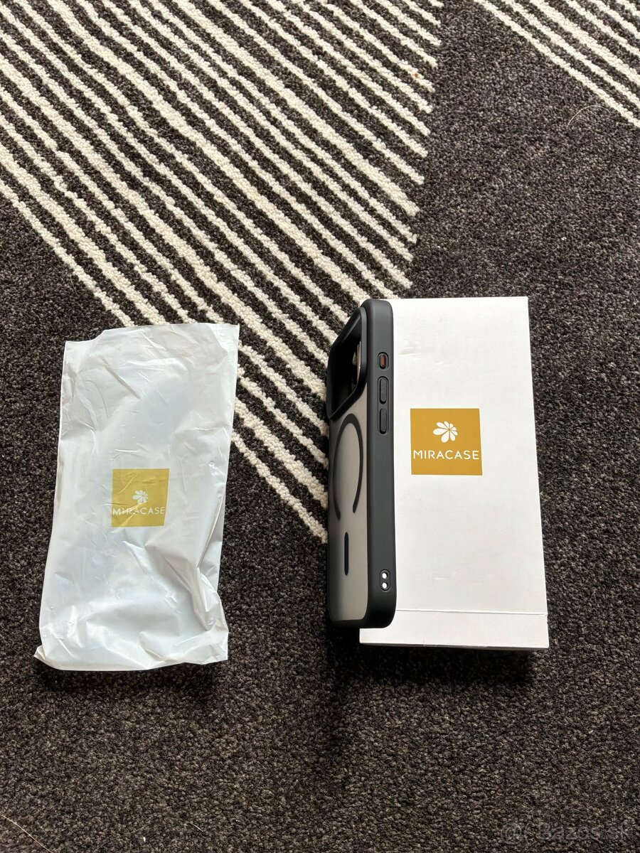 Apple Iphone 17 PRO púzdra - 2