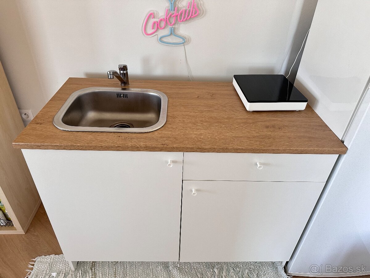 Kuchynská linka KNOXHULT - 2