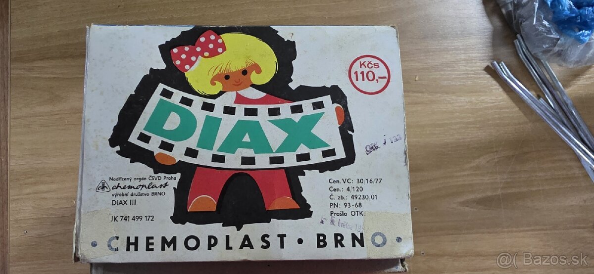 Predám Diaprojektor plne funkčný - 2