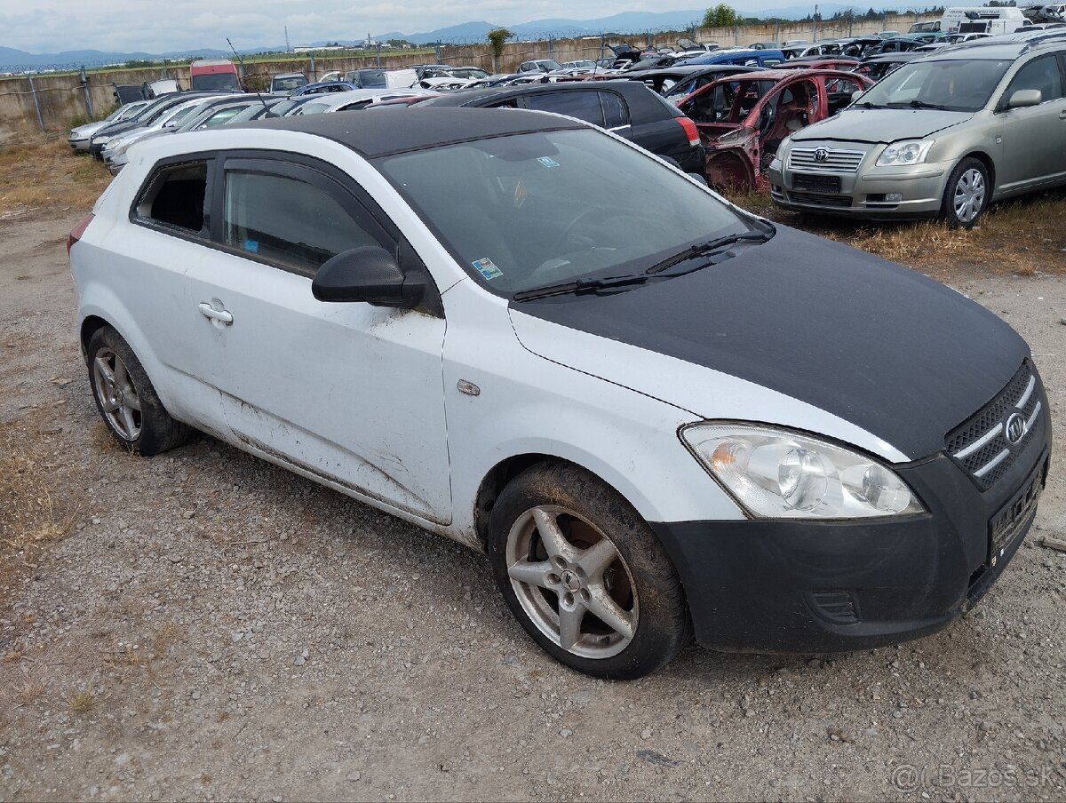 Rozpredám Kia ceed - 2